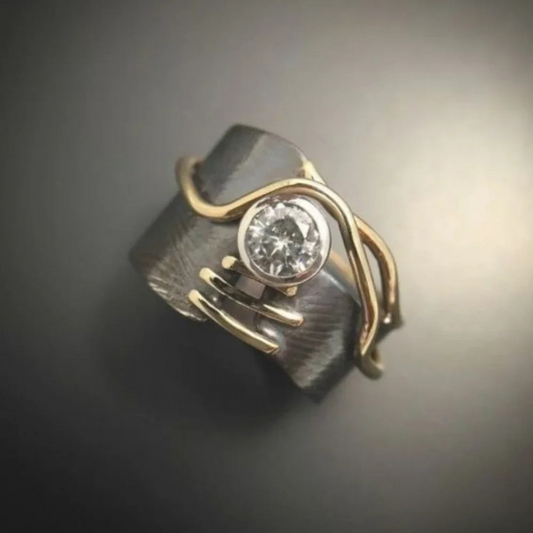 Vintage Dark Silver Zirconia Ring